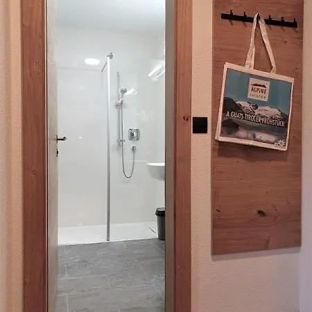 Gaestehaus Zedlacherhof Guest house Matrei in Osttirol