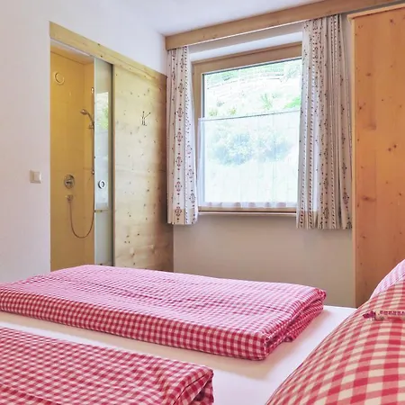 Gaestehaus Zedlacherhof Guest house 2*
