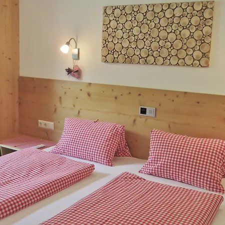 בית הארחה Gaestehaus Zedlacherhof