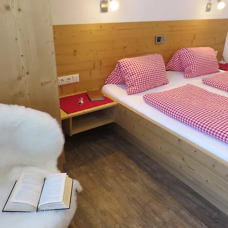 Gaestehaus Zedlacherhof מטרי אין אוסטירול