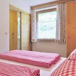 Gaestehaus Zedlacherhof 招待所 3*