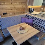Gaestehaus Zedlacherhof 东蒂罗尔地区马特赖