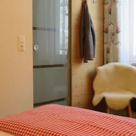 Gaestehaus Zedlacherhof 3*