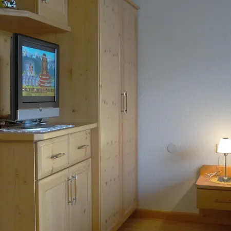 Pensjonat Gaestehaus Zedlacherhof 3*