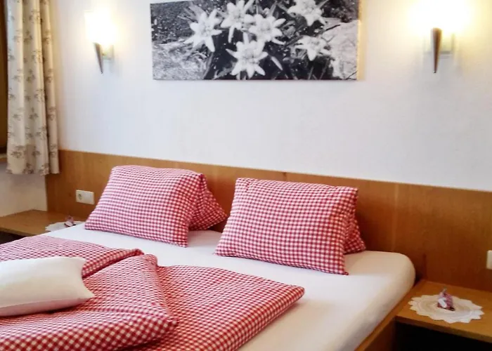 Gaestehaus Zedlacherhof Pensjonat Matrei in Osttirol