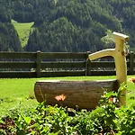 Gaestehaus Zedlacherhof 3*