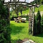 Gaestehaus Zedlacherhof 게스트하우스